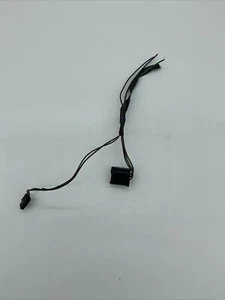 Land Rover Discovery 2 TD5/V8. Cableado y enchufe del motor del limpiaparabrisas trasero - Imagen 1 de 4