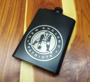 NFL NEW ENGLAND PATRIOTS Black Stainless Hip Flask 8 oz. - Picture 1 of 2