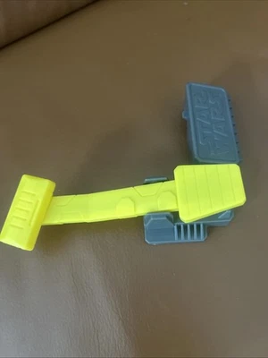 Star Wars Loopin' Chewie Yellow Plastic Paddle Unit 2014 Replacement Pieces - Image 1 of 2