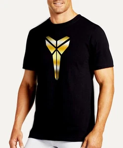 CAMISETA GRÁFICA FOREVER LEGEND MAMBA GOLDEN ICON BALONCESTO TRIBUTO COOL - Imagen 1 de 17