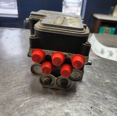 Conjunto de bomba de freno antibloqueo ABS 2001-2002 Chevy S10/S15 Sonoma 4x4 sin ZR2 OEM Foto 1 de 4