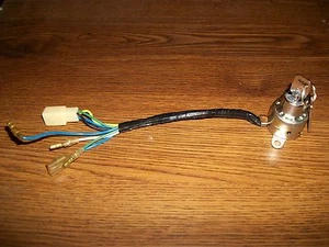 Hodaka Ignition Key Switch Wombat 125 Ace 100 B + NOS Japan Hodaka # 929435 A - Foto 1 di 10