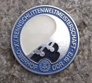 Alemania Oriental 1973 RDA RDA 15ª Carreras Trineo Trineo Campeonatos del Mundo Pin Insignia - Imagen 1 de 2
