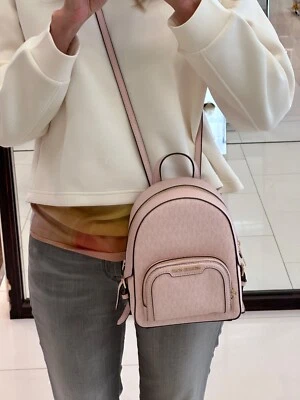 Michael Kors Jaycee XS Convertible Cremallera Bolsillo Mochila Bolso Polvo Ligero Rubor Foto 1 de 4