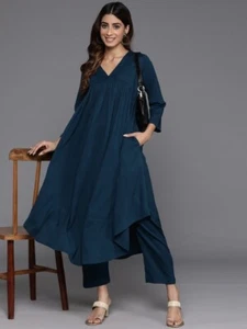 Set Kurta donna impero in crepe di seta con pantaloni - Foto 1 di 31