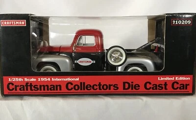 Craftsman Collectors Die Cast 1954 International 1:25 Scale Liberty Classics New - Image 1 of 4