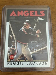 1986 Topps #700 Reggie Jackson California Angels Baseballkarte HOF - Bild 1 von 2