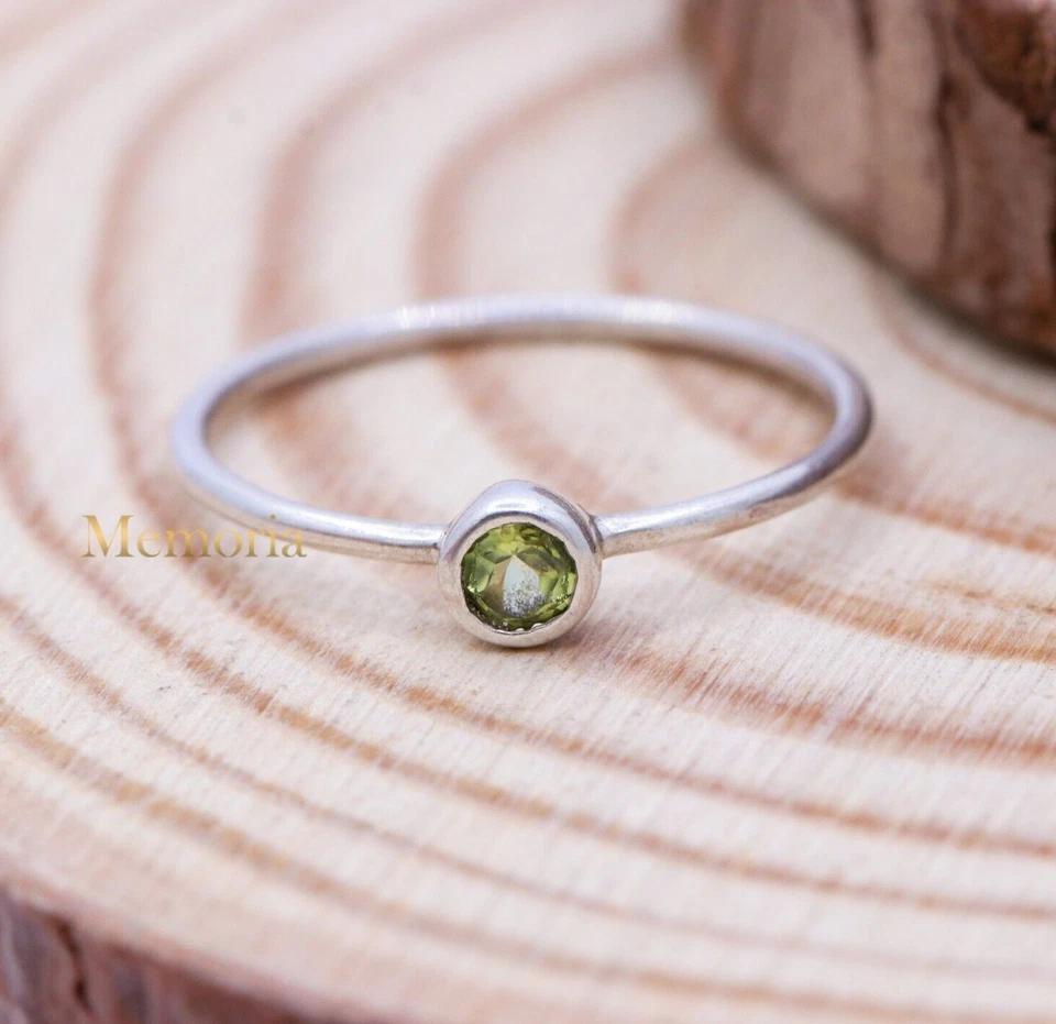 925 Argento Sterling Taglio Rotondo Peridoto Tiny Fidanzamento Anello Mano Gioie - Immagine 1 di 1
