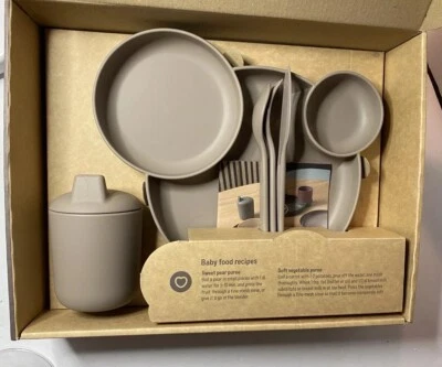 Dantoy JUEGO DE CENA BEBÉ NIÑO BIO PLÁSTICO Bronceado Nuevo En Caja Hecho en Dinamarca Foto 1 de 4