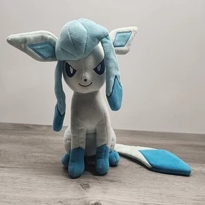 Pokemon Jazwares Glaceon Plush 9" Eevee Evolution Game Stop Exclusive 2021 G6 - Picture 1 of 10
