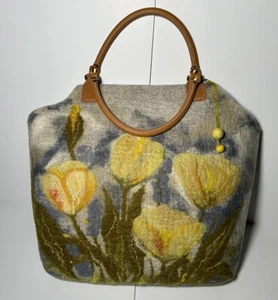 Handgefertigte OOAK gefilzte Wolle Handtasche blau Blumen Druckknopf Tasche einzigartiges Geschenk für Frauen - Bild 1 von 12