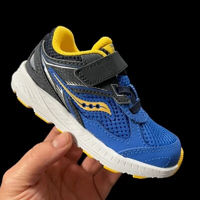 Zapatillas deportivas Saucony para niños pequeños sin cordones talla 7 azul real-amarillo Foto 1 de 4