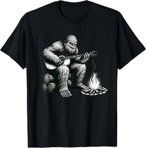 MIGLIORE! T-shirt Bigfoot che suona chitarra rock on sasquatch Big Foot taglia S-3XL - Foto 1 di 3