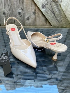 NEU JONES NEW YORK CREME KUNSTLEDER LACK PFENNIGABSATZ SANDALEN UK5,5/EU38,5 - Bild 1 von 10