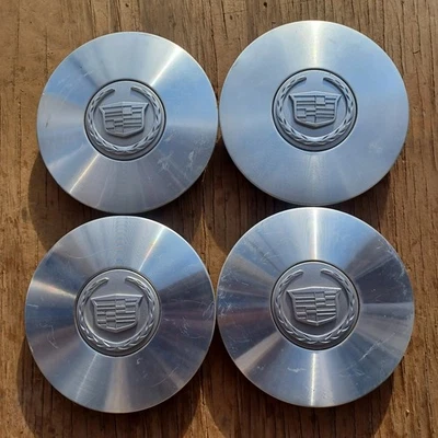 Cadillac DeVille DTS center cap set of 4, 2003-2006 p/n 9594600 - Изображение 1 из 3