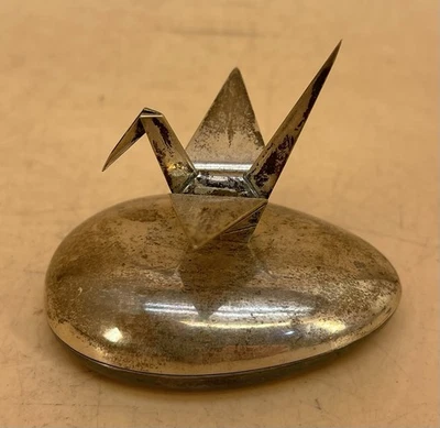 Caja Bonbonnière japonesa de plata pura del siglo XX (.999) con acabado de grúa Foto 1 de 4