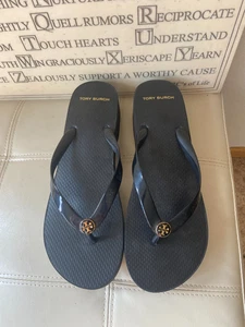Chanclas para mujer Tory Burch negras de tacón de cuña playa talla 11 - Imagen 1 de 4