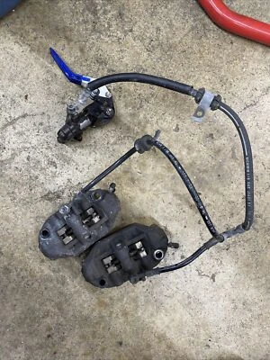 Honda CBR1000RR 2006 pinza delantera cilindro maestro Foto 1 de 4