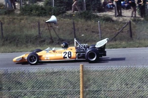 PETER GETHIN MCLAREN 1971 DUTCH GRAND PRIX F1 35MM SLIDE PHOTOGRAPH - Bild 1 von 3