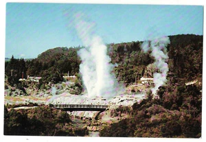 Géiseres de postal muy finos sin usar Whakarewarewa Rotorua Nueva Zelanda - Imagen 1 de 2