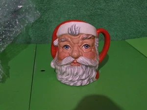 ROYAL DOULTON SANTA CLAUS SMALL CHARACTER JUG D6705 - CHRISTMAS - Picture 1 of 4