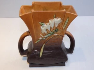 Jarrón Roseville Freesia 200-7, naranja y marrón - Imagen 1 de 5