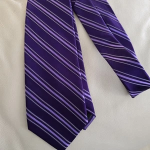 Arrow Purple and Lavender Striped Men's Silk Tie Necktie - Picture 1 of 4