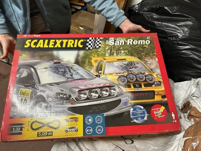 Escalextris. Con Añadido De Pistas , Mas 2 Coches Y 2 Mandos - Imagen 1 de 3