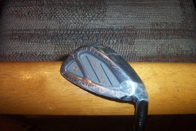 BRAND NEW Dunlop Fuzzy Zoeller Sand Wedge SW Graphite shaft RH