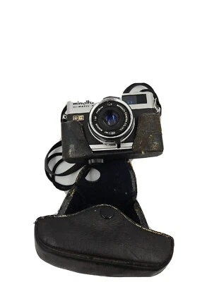 Vrg. Minolta HI-MATIC F Rangefinder Film Camera ROKKOR 38mm 1:2.7 Lens - Image 1 of 4