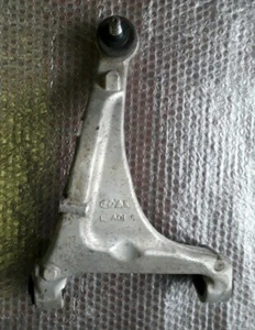 BRACCIO OSCILLANTE POSTERIORE SX SUP. - HYUNDAI SANTA FE' 2.2 CRDi 4WD (2006) - Imagen 1 de 5