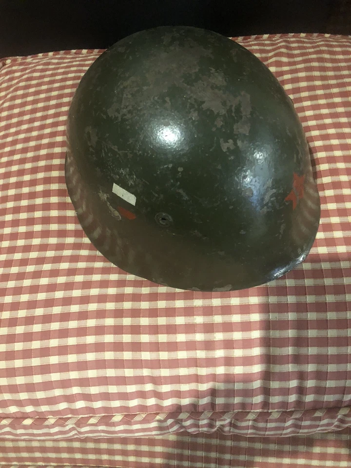 Casco M33 italiano original de la Segunda Guerra Mundial completo con forro y barbijo Foto 1 de 4