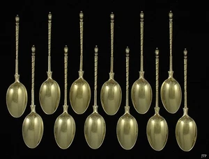 12 cucharas Demitasse antiguas francesas doradas de plata de ley 950 grabadas de la década de 1850 4 3/4 - Imagen 1 de 4