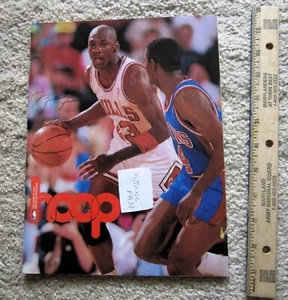 Michael Jordan 1990 Program NBA Chicago Bulls North Carolina TarHeels Basketball - Picture 1 of 10