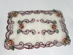 Set of 6 Floral Placemats Embroidery Polyester? 2-tiny stains 16.5" x 11" - Picture 1 of 8