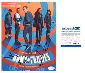 MATTHIAS SCHWEIGHÖFER & RUBIN O. FEE SIGNED 8X10 PHOTO ARMY OF THIEVES w/ ACOA - Bild 1 von 3