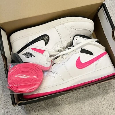 Air Jordan 1 Retro Mid Blanco Negro Hyper Pink Foto 1 de 4