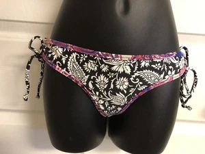 "Nuevo O'Neill "UNITY TIE SIDE" Parte inferior de bikini pequeña para mujer Traje de baño negro $44.00 - Imagen 1 de 2