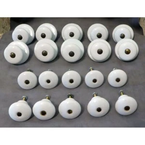 VINTAGE LOT OF 20 DRAWER PULLS ; 10 ARE 1 1/2", 10 ARE 1 1/4"  NICE!!! - Picture 1 of 3