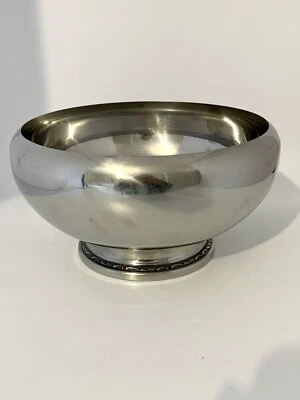 Vintage ONEIDA Fruit Salad Serving Bowl Stainless Steel 18/8 Footed Pedestal  - Image 1 of 4