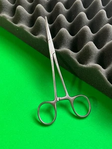 Codman 34-4041 Crile Curved Forceps 6¼" - Picture 1 of 3