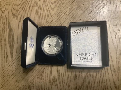 Moneda de $1 dólar de plata American Eagle 2001-W de 1 oz .999 a prueba en caja como nueva con certificado de autenticidad Foto 1 de 3