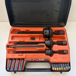 SKF TMBP7 Bearing Puller Kit Dismounting Bearings From Housing 32 Piece Tool Set - Bild 1 von 19