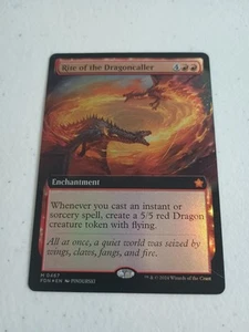 MTG | Rite of the Dragoncaller - Foil - Extended Art | 0467 | (NM) | Foundations - Foto 1 di 2