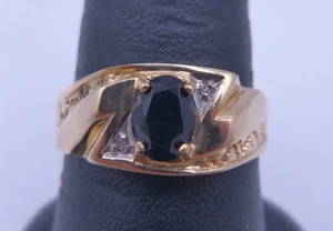 (MA1) Anello da uomo in oro giallo 10 kt con pietra nera misura 3,9 g 10 - Foto 1 di 10