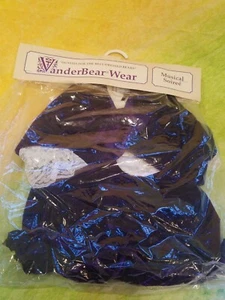 Cornelius Vanderbear Wear Musical Soiree Outfit - Bild 1 von 4