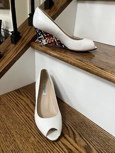 L.K.BENNETT WHITE LEATHER PEEP TOE SIZE 37/6.5-7 NWOB MULTICOLOR WEDGE - Picture 1 of 6
