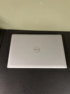 dell latitude 5520 i5-1135g7.NO HD/SSD.SOLD-AS-IS. - Zdjęcie 1 z 8