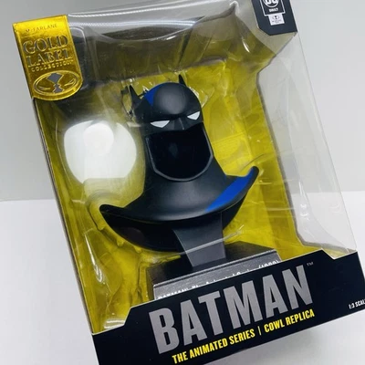 BATMAN The Animated Series COWL REPLICA 1:3 McFarlane GOLD LABEL DC Direct -NOVO! - Imagem 1 de 4