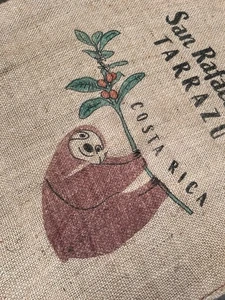 Very Cute Fine Weave Costa Rican Sloth Coffee Sack - Great Design ** FREEPOST** - Picture 1 of 7